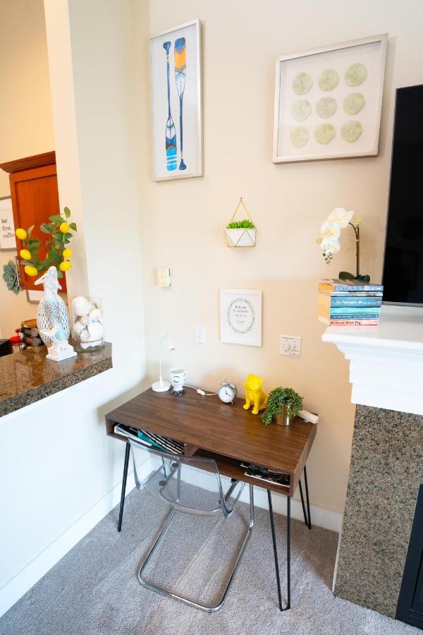 סיאטל Top Floor Water View Oasis Near Space Needle & Cruise מראה חיצוני תמונה