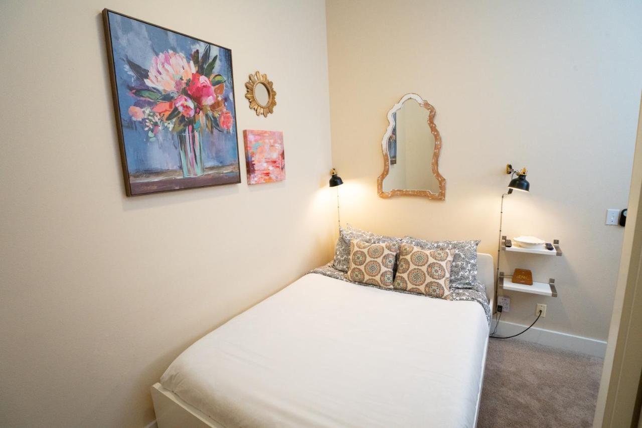 סיאטל Top Floor Water View Oasis Near Space Needle & Cruise מראה חיצוני תמונה